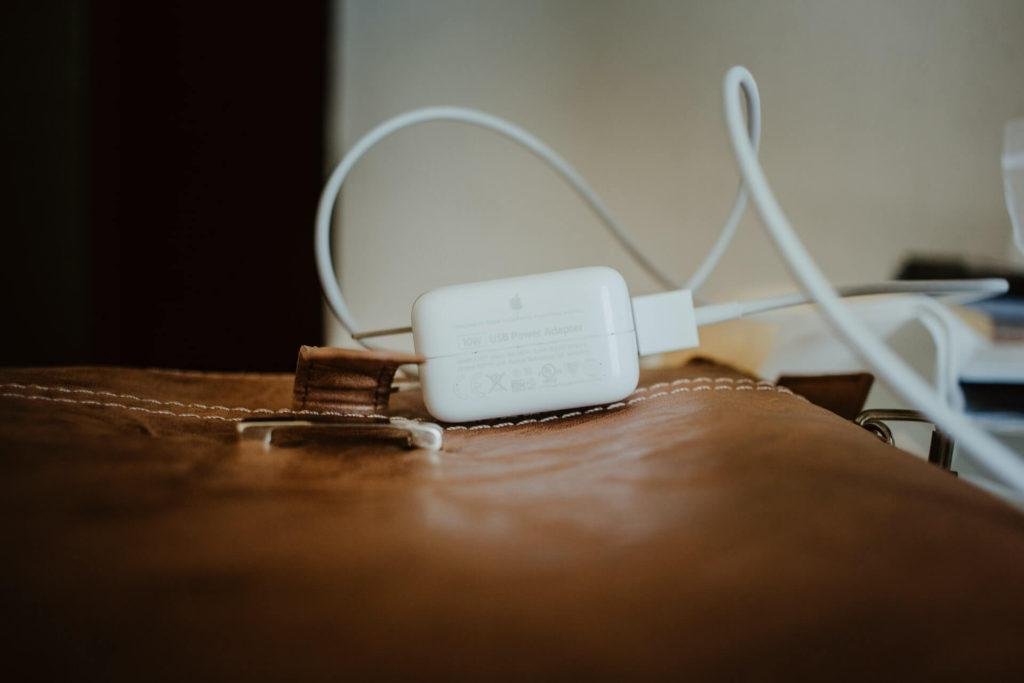 Cell Phone Batteries - Myths and Truths 3 Charge with Original Charger